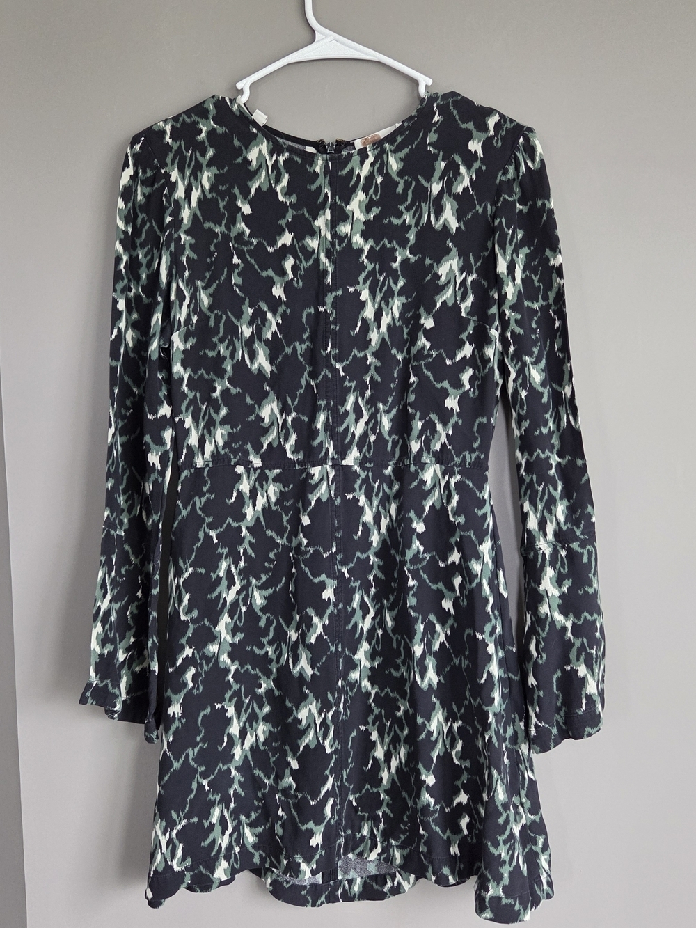 A.L.C. Silk Black and Mint Abstract Long-Sleeve Mini Dress Size 6